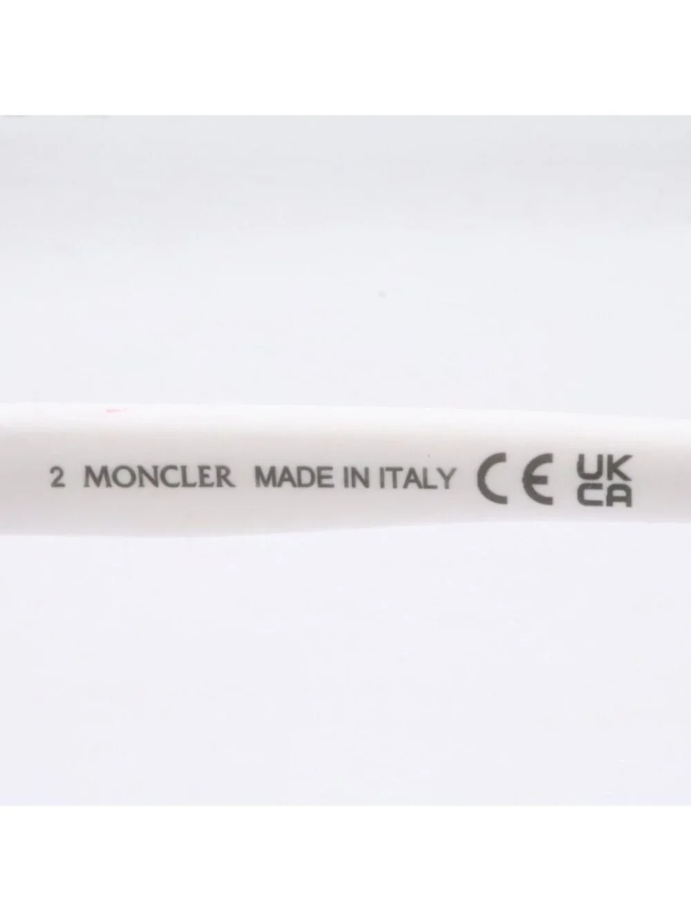 Moncler Vitesse 21c 136 140 Shield Eyewear